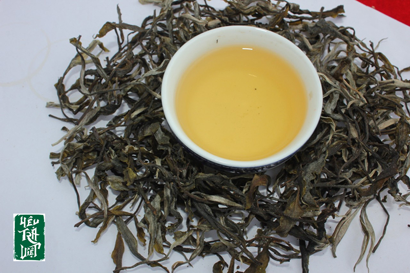 Chè vàng có những đặc tính và tác dụng tương đương như trà xanh