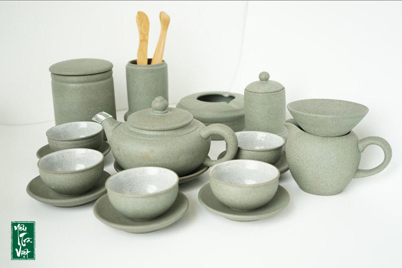 Màu men sáng và tinh tế