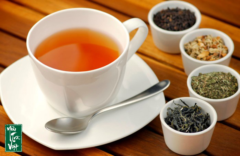 Cần cân nhắc kỹ khi cho trẻ nhỏ uống trà