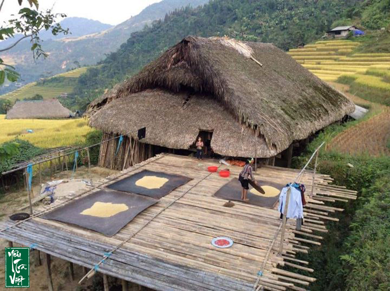 Ảnh: Nhà bà con người Dao ở vùng trà shan tuyết Tây Côn Lĩnh, Hà Giang