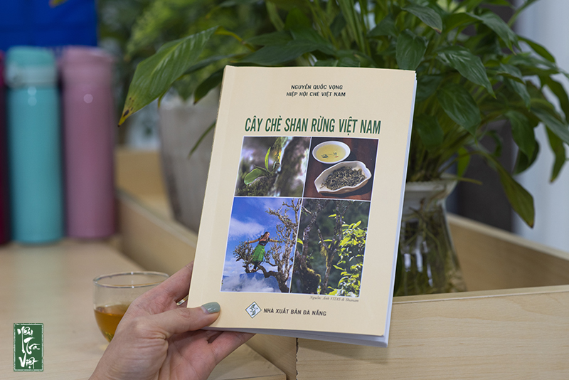 Cuốn sách một công trình nghiên cứu tổng hợp về cây trà Shan tuyết cổ thụ