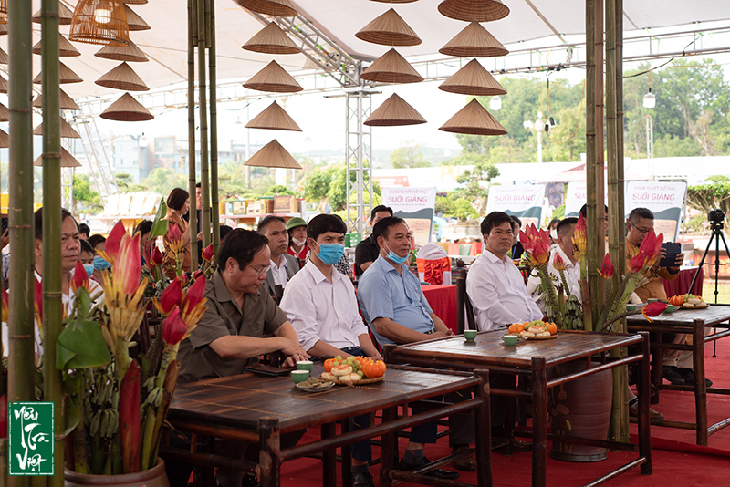 Các đại biểu tham dự sự kiện 
