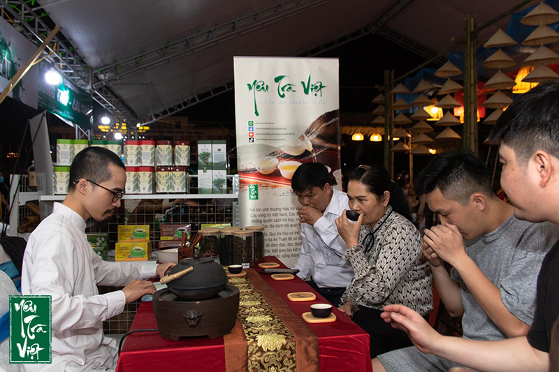 Yêu trà Việt tại gian hàng Công ty Chè Tam Đường 