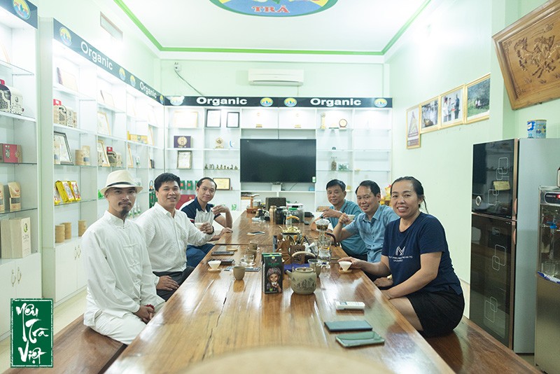 Làm việc với hợp tác xã chế biến chè Phìn Hồ tại xã Thông Nguyên, huyện Hoàng Su Phì, tỉnh Hà Giang