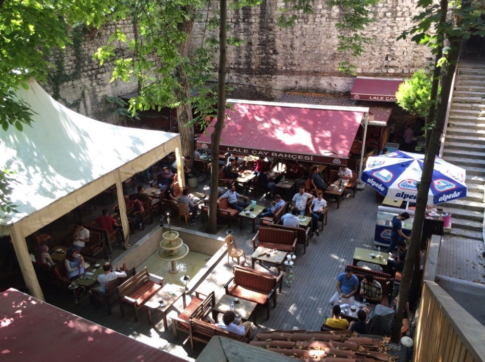 Một Çay Bahceşi ở Istanbul, Thổ Nhĩ Kỳ. Ảnh: tripadvisor