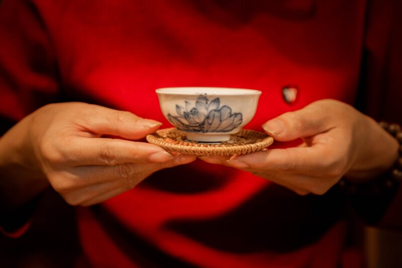Chén Sứ Vẽ Tay Dáng Cao, Thấp Chén Sứ Vẽ Tay Dáng Cao, Thấp