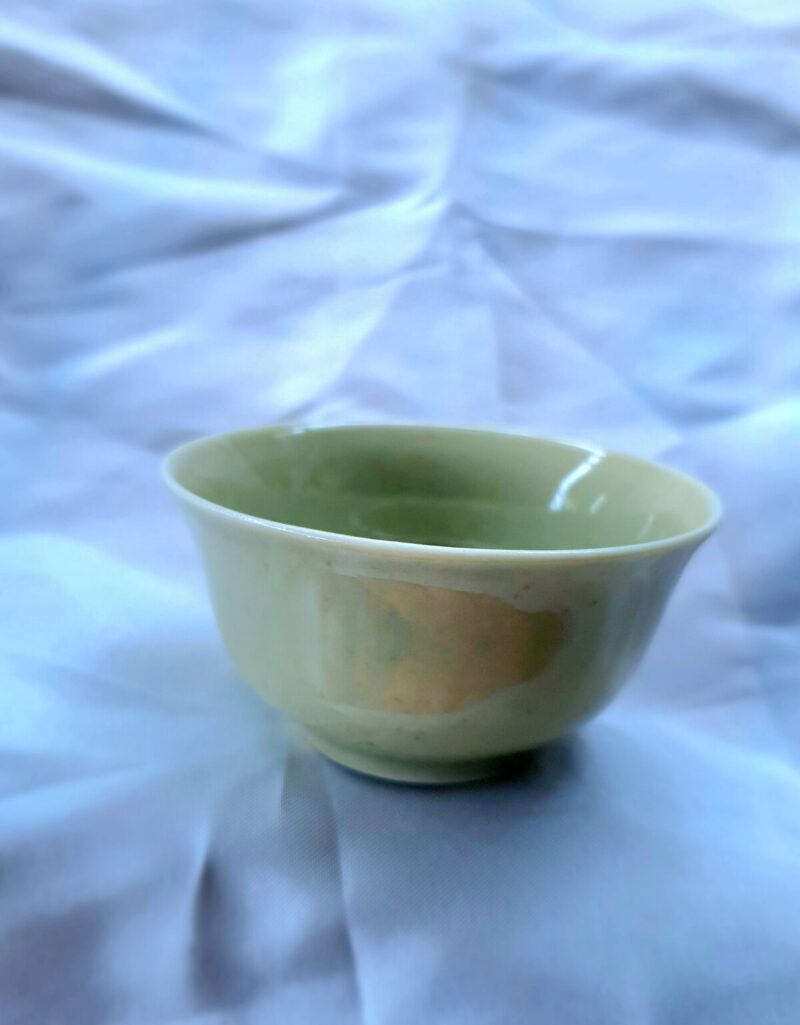 Gom van lang mau 3.3 Chén men Celadon – Gốm Văn Lang