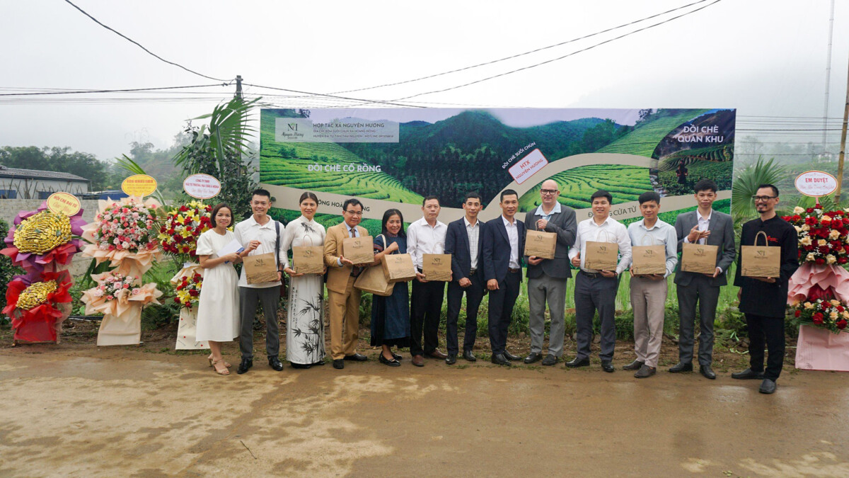 Chúc mừng HTX Nguyên Hương, xã Hoàng Nông, huyện Đại Từ, tỉnh Thái Nguyên khai trương