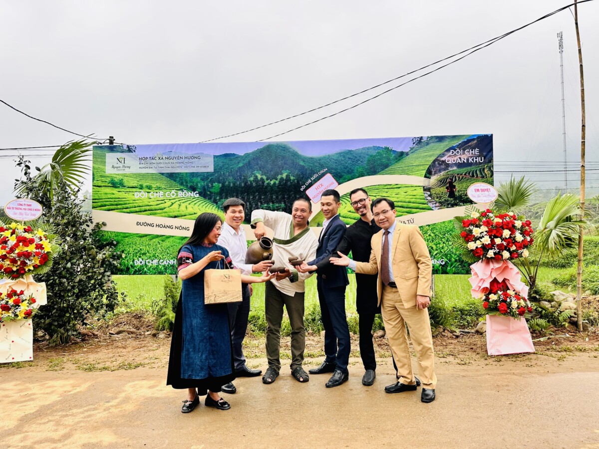 Chúc mừng HTX Nguyên Hương, xã Hoàng Nông, huyện Đại Từ, tỉnh Thái Nguyên khai trương