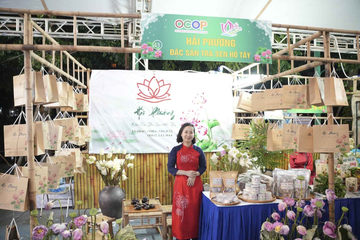 Yêu trà Việt đồng hành cùng Lễ hội Sen Hà Nội trong hoạt động Trà